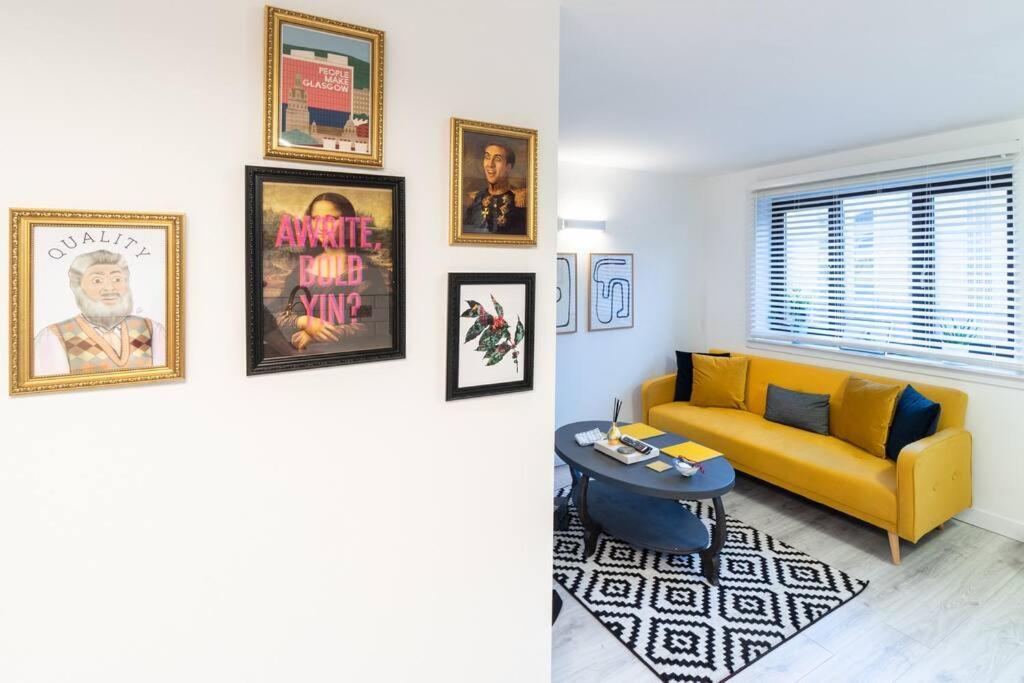 Stylish City Pad With Free Private Parking Glasgow Exterior photo